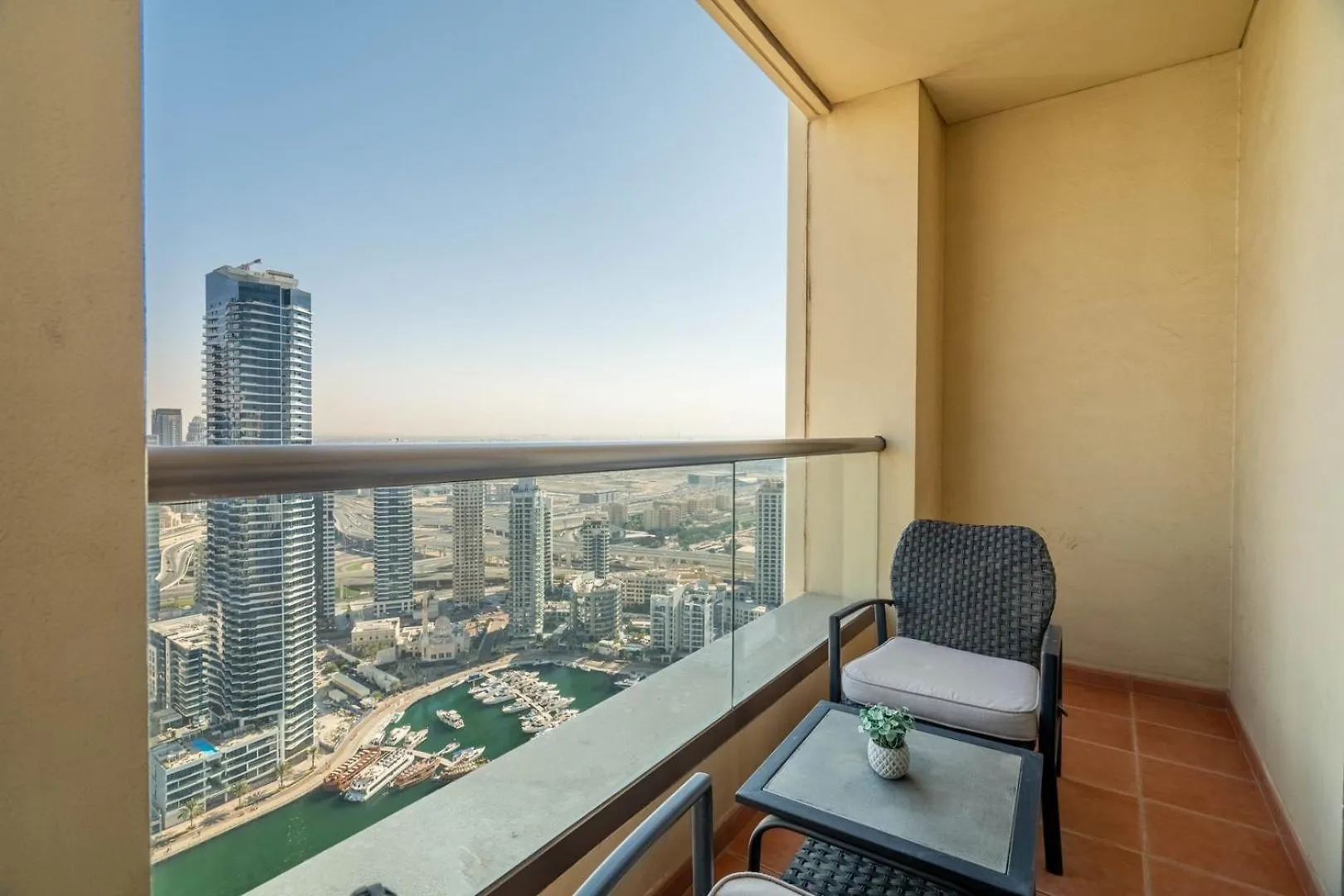Guestready - Charming Retreat In Dubai Marina Apartment