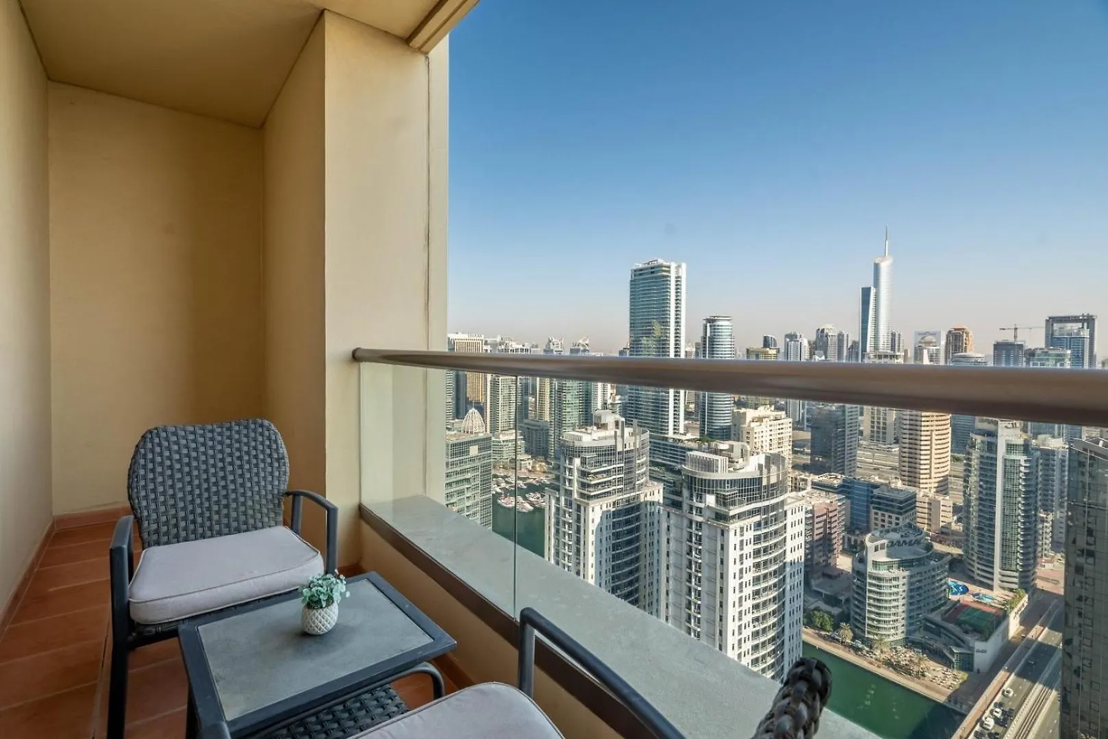 Guestready - Charming Retreat In Dubai Marina Apartment